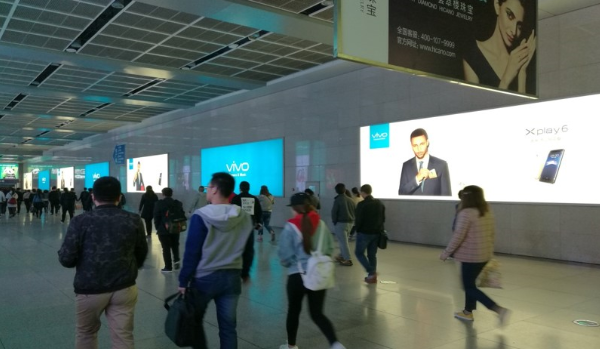 沈陽火車站出站通道