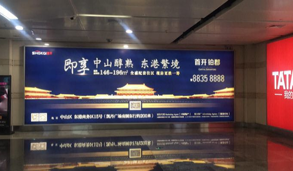 大連周水子機場出口燈箱廣告投放案例