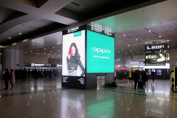 OPPO手機廣告