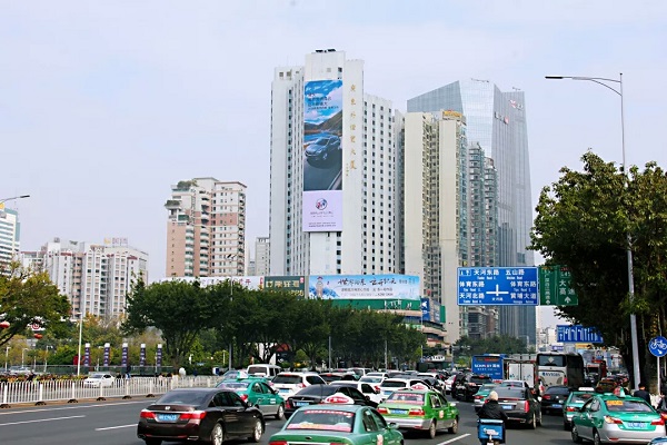 汽車戶外廣告案例