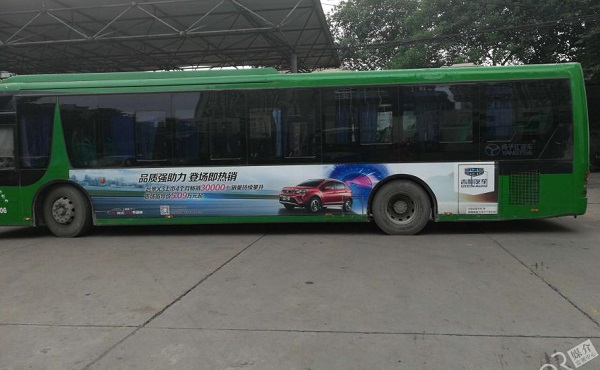 吉利汽車公交車身廣告