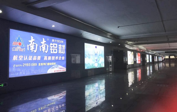 天水南站燈箱廣告