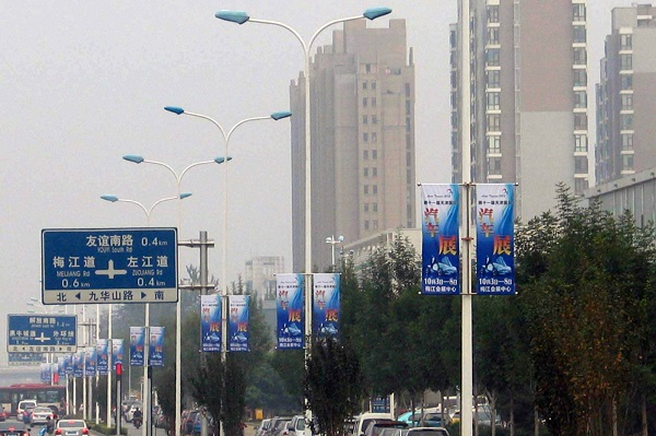 燈桿道旗廣告