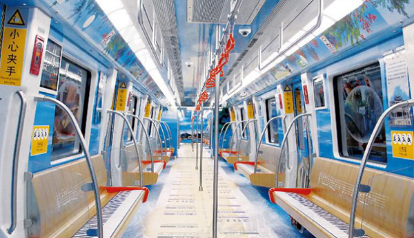 廈門地鐵車廂廣告