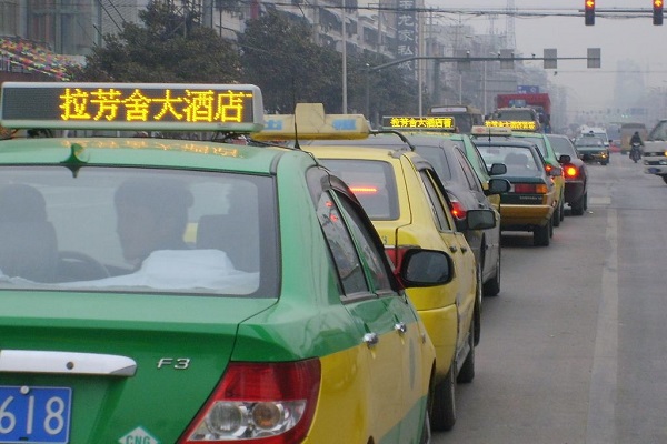 出租車頂燈廣告